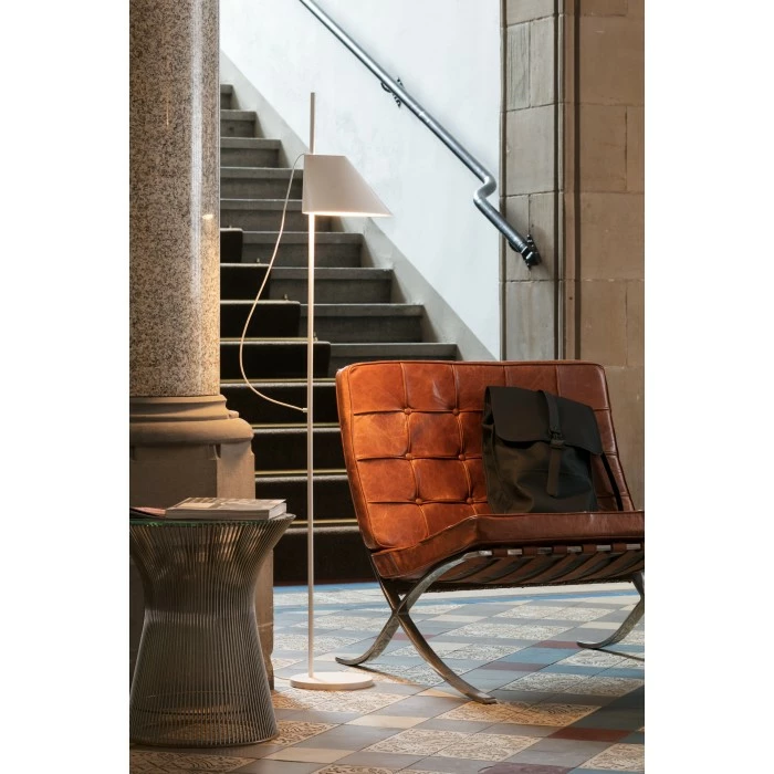 Louis Poulsen YUH Stehleuchte LED Weiß, 1-flammig – Bild 2