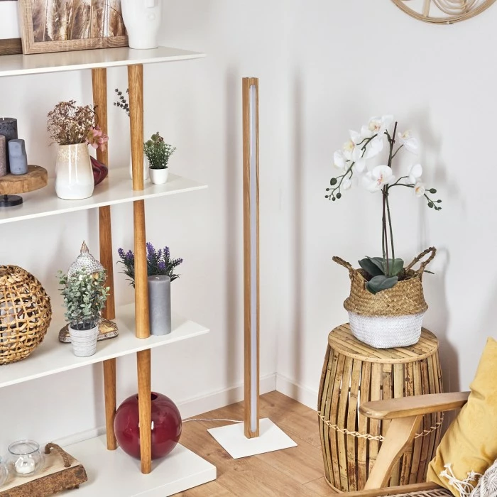 Hofstein Madou Stehleuchte LED Weiß, Holz hell, 1-flammig – Bild 10